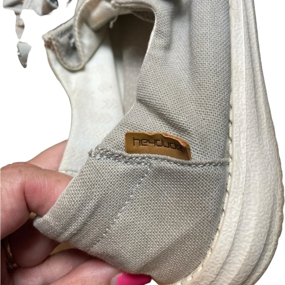 Hey Dude Women's Size 6 (Youth 5) Light Gray Chambray Loafers - Picture 7 of 8